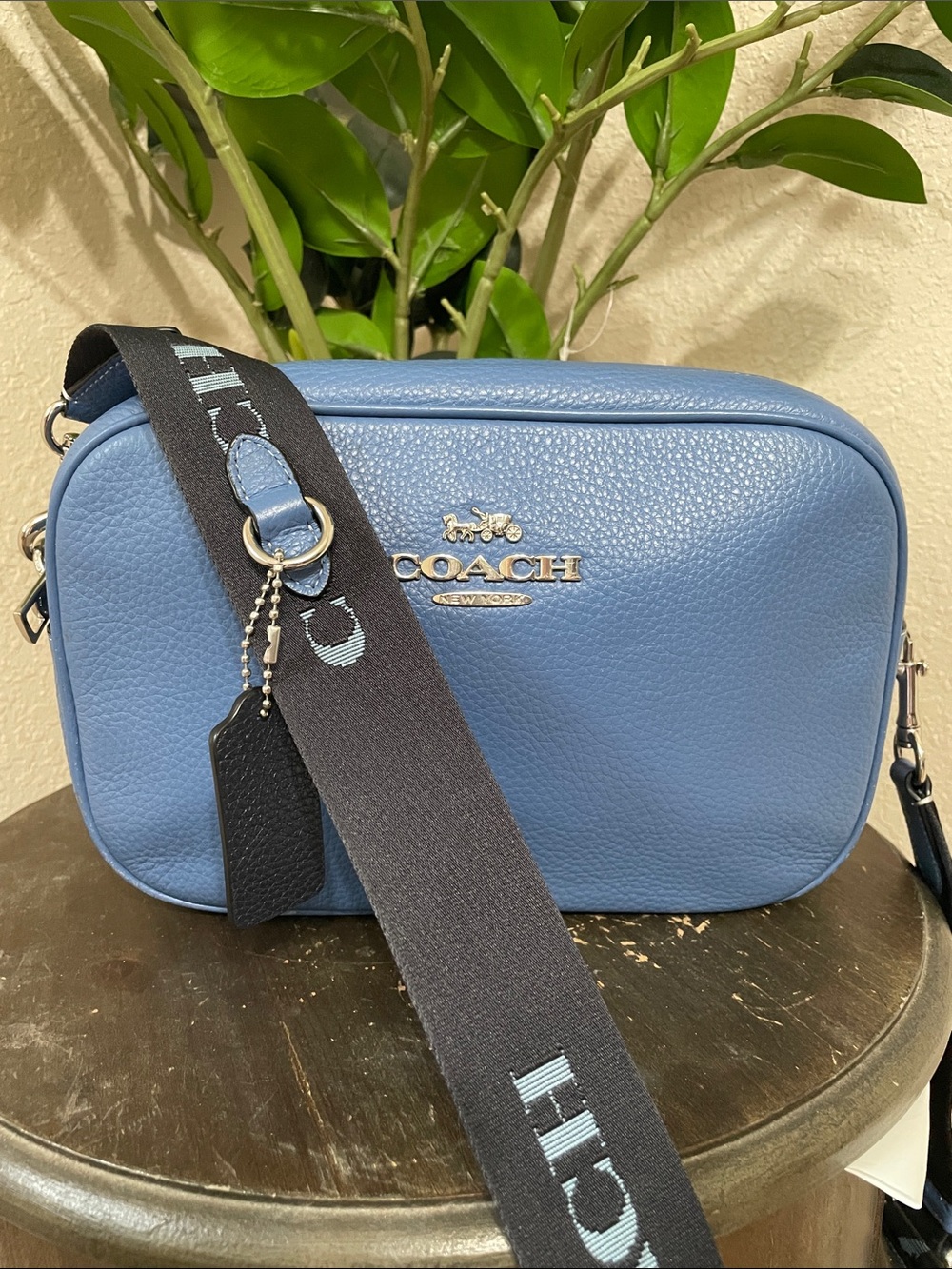 Coach Jaime Blue Soft Pebbled Leather Camera Crossbody with guitar Strap - Picture 4 of 12